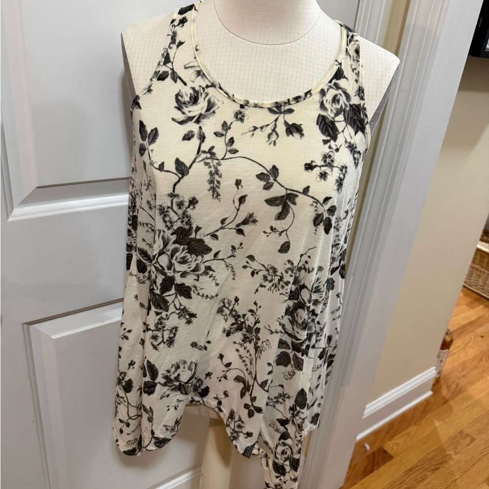 H&M Black and White Floral Tank Top